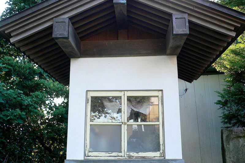 2005年の大師堂扉