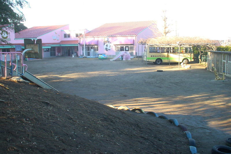 昔竹園幼稚園、現在駐車場